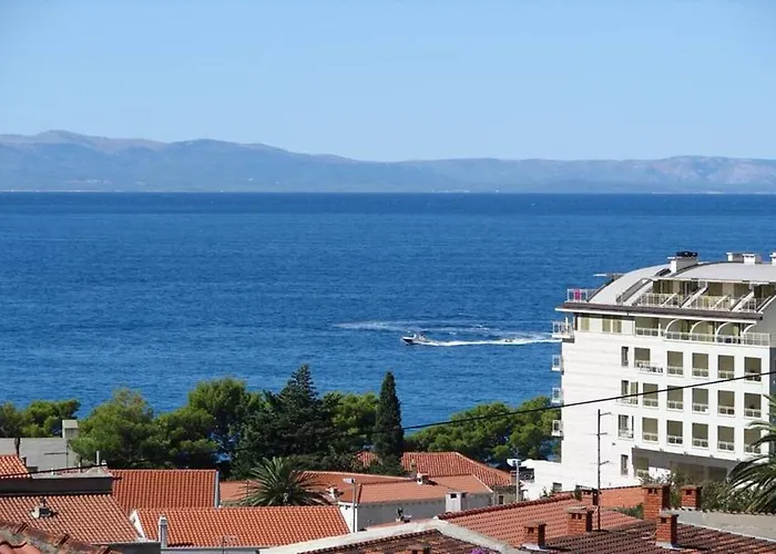 Bor * Μακάρσκα